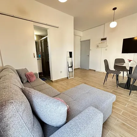 Adonis - Apartment *