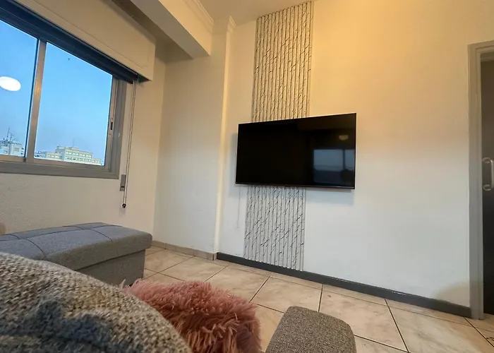 Apartment Adonis - *