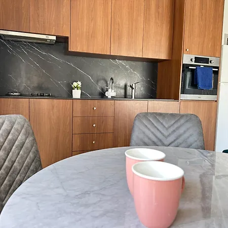 Adonis - Apartment *