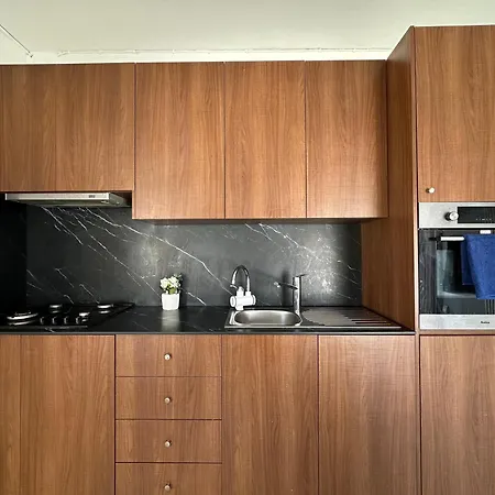 Adonis - Apartment *