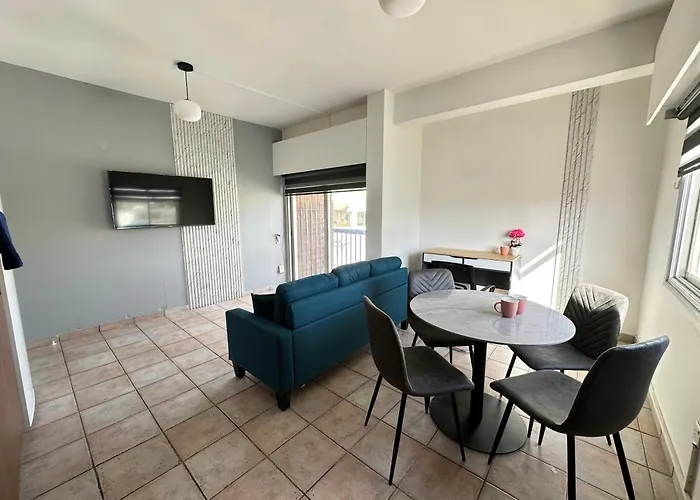 Adonis - Апартаменты