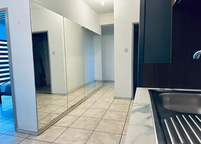 Adonis - Никосия