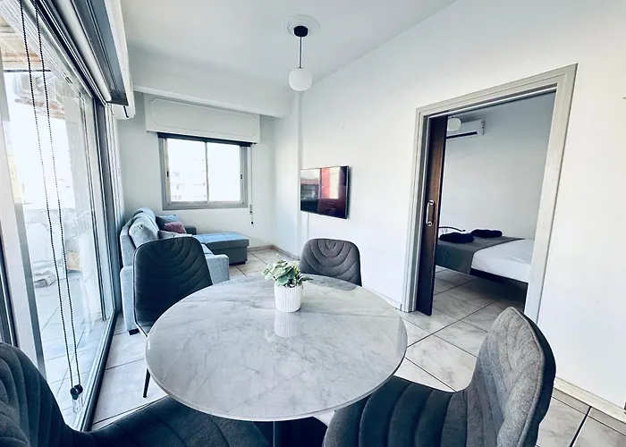 Adonis - * Никосия