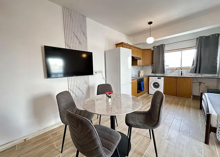 Апартаменты Adonis -